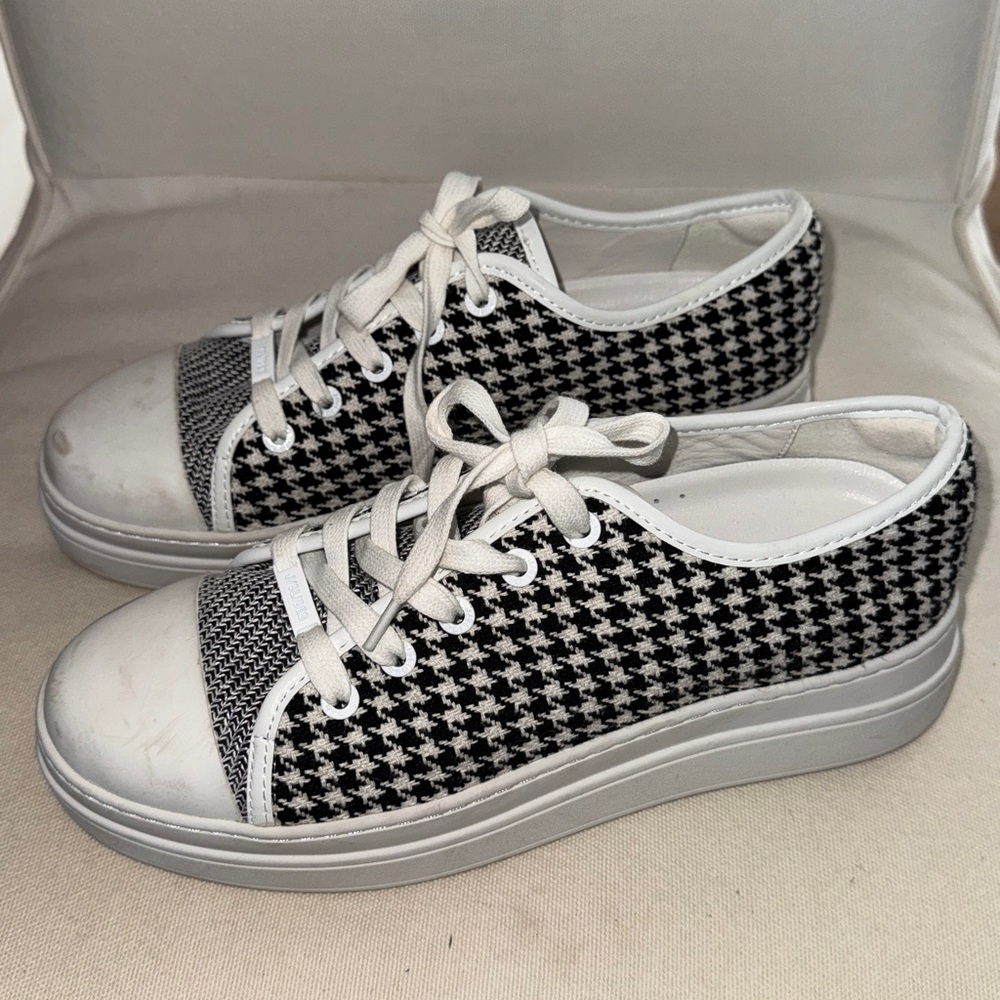 J/Slides Nate Black/White Houndstooth Platform Sneakers 8 Bama UA Alabama